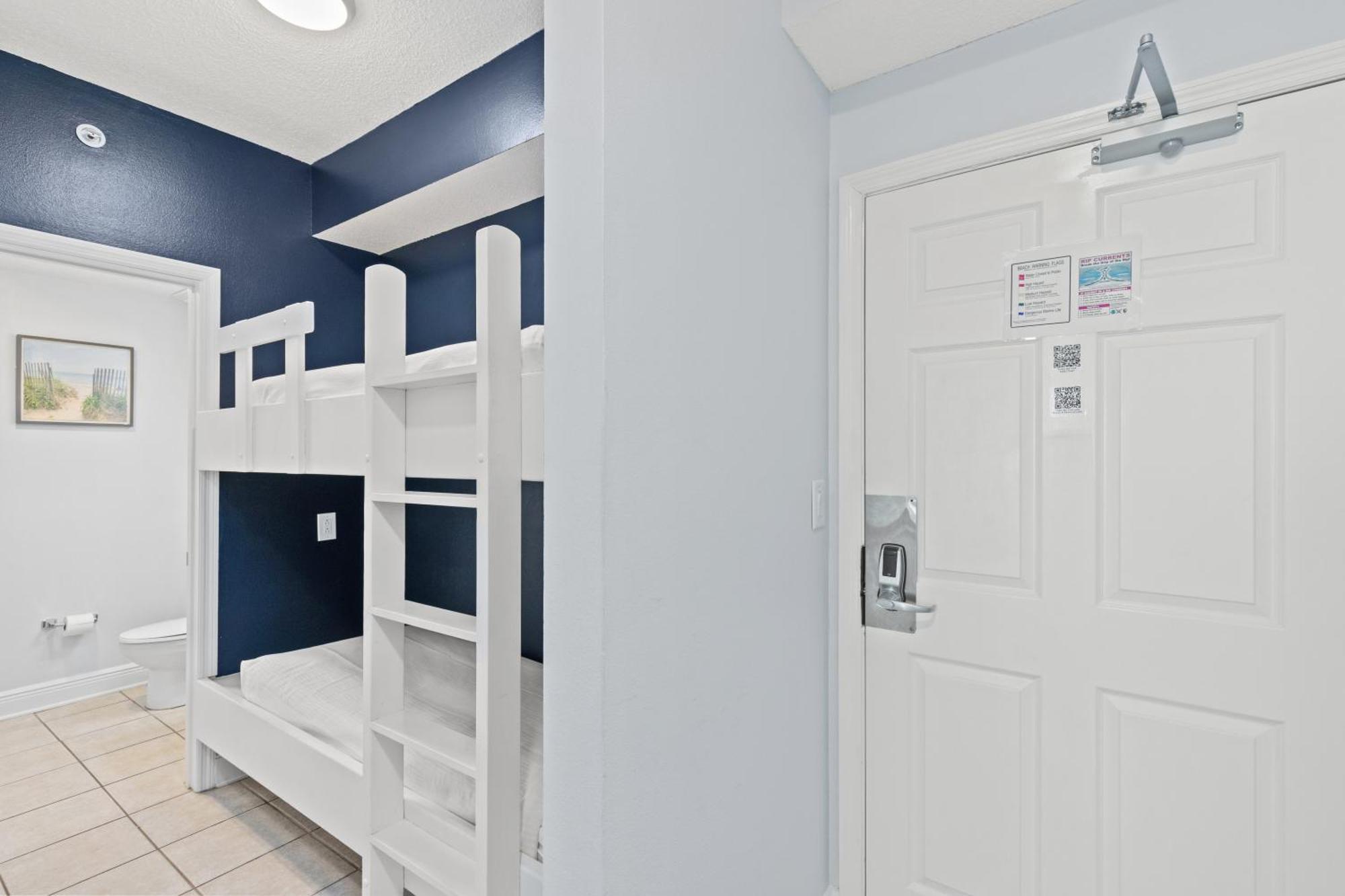 Official Majestic - Over 60 Units - Ocean Front, Panama Beach, Fl Resort 4*